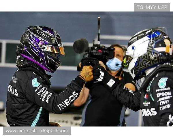 F1维修区惊魂一幕：车队喊停太晚，差点酿成连环撞