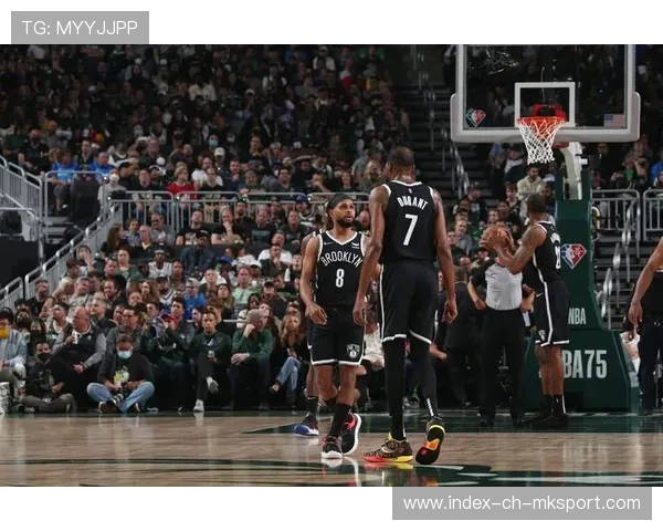 篮网板凳球员抢眼表现成为焦点